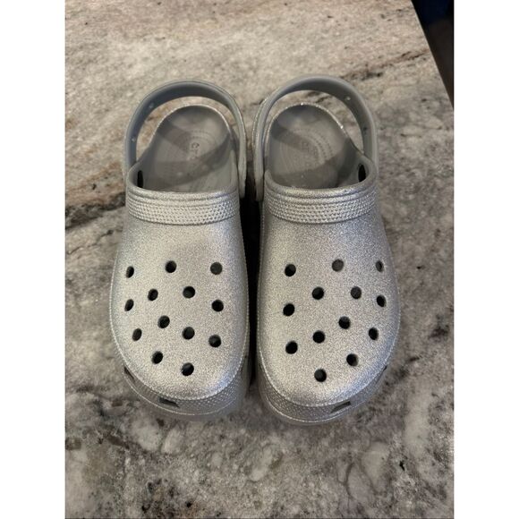 Crocs Platform Silver Glitter Clogs Women's Size 11 NEW - Picture 1 of 8